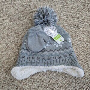NWT Toby & Me Infant Pom Hat and Mitten Set